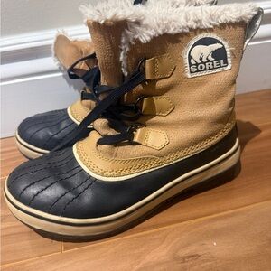 Sorel Waterproof Women’s Tan and Black Insulated Boots